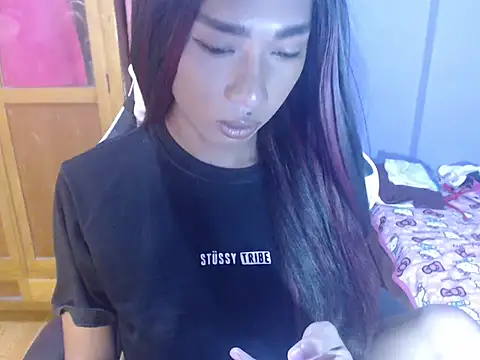 Yourasianbabyemma online show from May 9, 8:23 pm