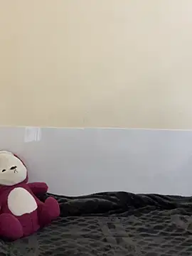 Aimee milk online show from February 6, 7:26 am