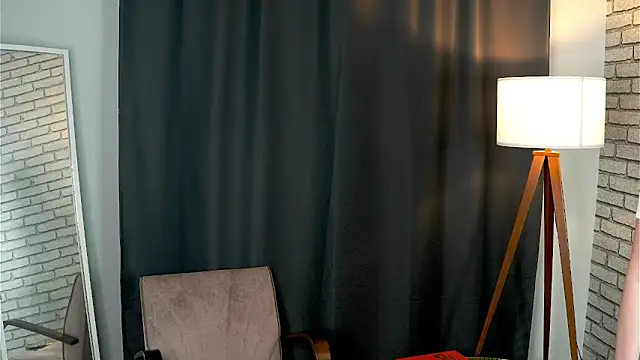 AmberCerise online show from October 16, 12:24 pm