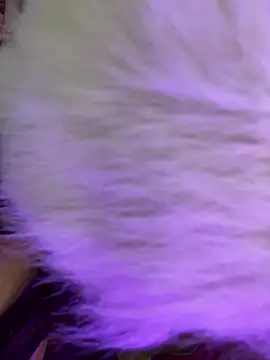 Isaa Foxx  online show from March 3, 4:52 am