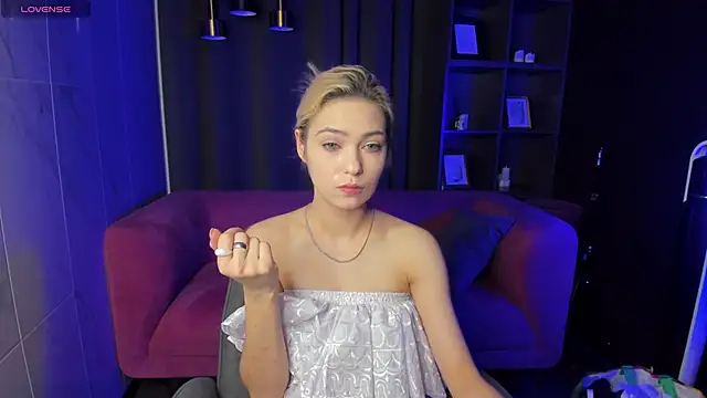 AlysiaSun  online show from October 31, 2:57 pm