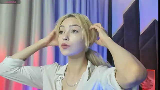AlysiaSun  online show from June 17, 1:10 pm
