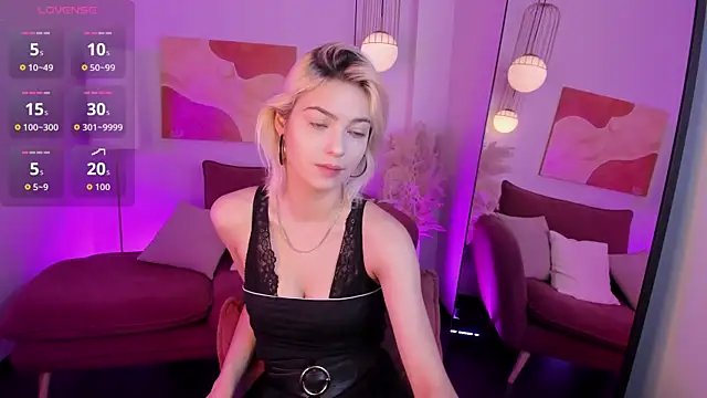 AlysiaSun  online show from November 7, 2:10 pm