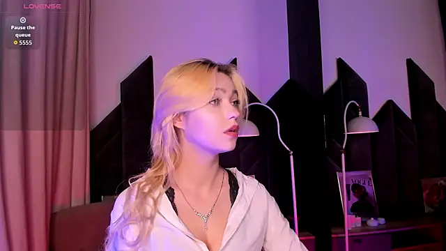 AlysiaSun  online show from July 17, 3:42 pm
