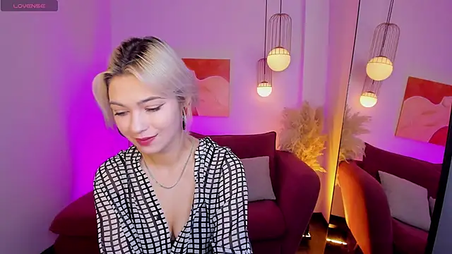 AlysiaSun  online show from November 2, 2:00 pm