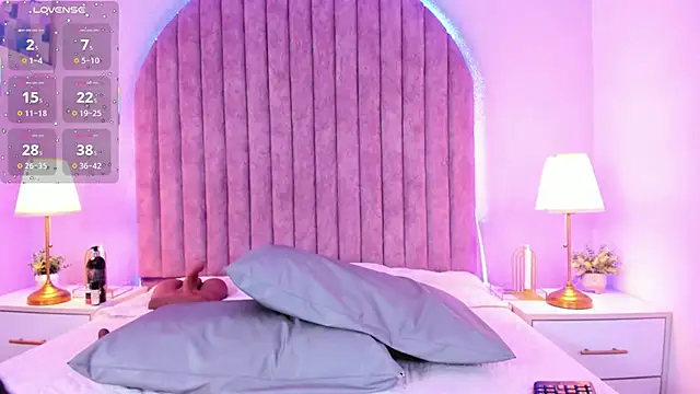 ShaylaDavis online show from December 2, 7:59 pm