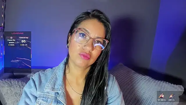 charlhot  online show from November 12, 12:31 pm