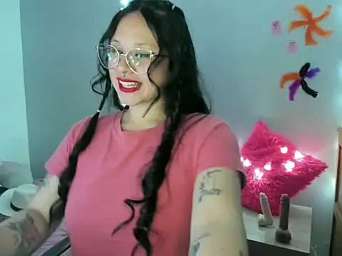 Snapshot of _Emily_vixen chatting on October 20, 5:20 am Emily vixen online show from October 20, 5:20 am