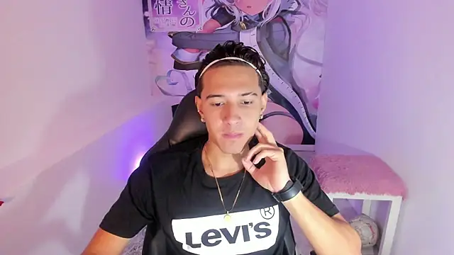 Snapshot of Hayden_Boy_ chatting on October 23, 1:21 pm Hayden Boy online show from October 23, 1:21 pm