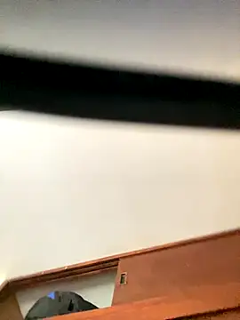 Snapshot of Techi0525 chatting on November 13, 4:33 pm Techi0525 online show from November 13, 4:33 pm