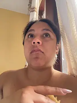 Snapshot of Techi0525 chatting on November 19, 2:17 pm Techi0525 online show from November 19, 2:17 pm