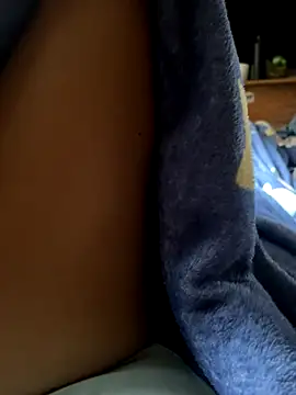 Snapshot of Techi0525 chatting on November 29, 12:16 pm Techi0525 online show from November 29, 12:16 pm