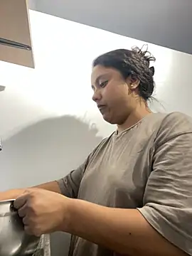 Techi0525 online show from February 27, 2:23 am