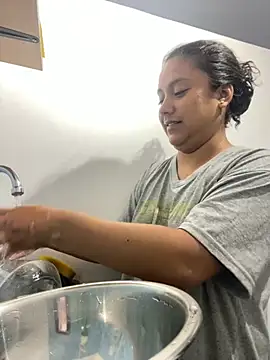 Techi0525 online show from February 28, 1:05 am