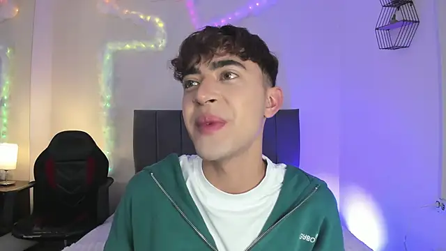 JustinCastiblanco online show from December 18, 11:14 am