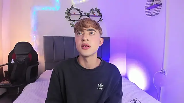 JustinCastiblanco online show from November 26, 11:32 am