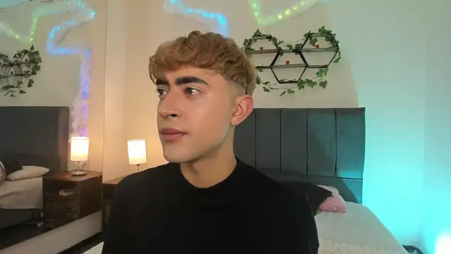 JustinCastiblanco online show from November 25, 11:21 am