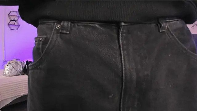 JustinCastiblanco online show from November 13, 11:25 am