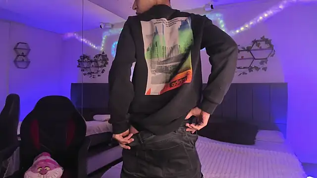 JustinCastiblanco online show from November 15, 11:36 am