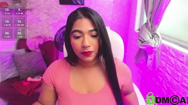 Snapshot of Amara__Hank chatting on November 11, 11:27 am Amara Hank online show from November 11, 11:27 am