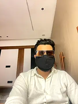 Snapshot of Notme_09 chatting on October 21, 3:33 pm Notme 09 online show from October 21, 3:33 pm