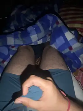 Snapshot of Notme_09 chatting on February 17, 5:32 pm Notme 09 online show from February 17, 5:32 pm