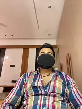 Snapshot of Notme_09 chatting on December 21, 10:28 am Notme 09 online show from December 21, 10:28 am