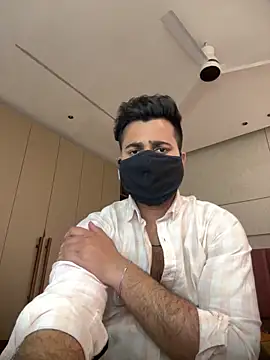 Snapshot of Notme_09 chatting on February 21, 2:19 pm Notme 09 online show from February 21, 2:19 pm