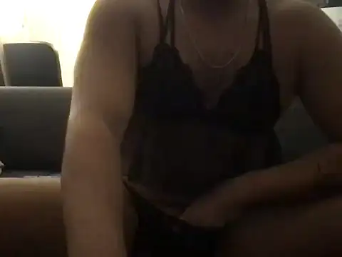 dicsucerboy77 online show from November 9, 8:46 pm