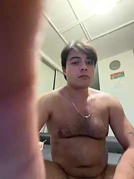 dicsucerboy77 online show from June 28, 12:39 am