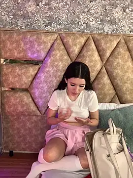 Snapshot of SsexCouplee chatting on November 21, 12:26 pm SsexCouplee online show from November 21, 12:26 pm