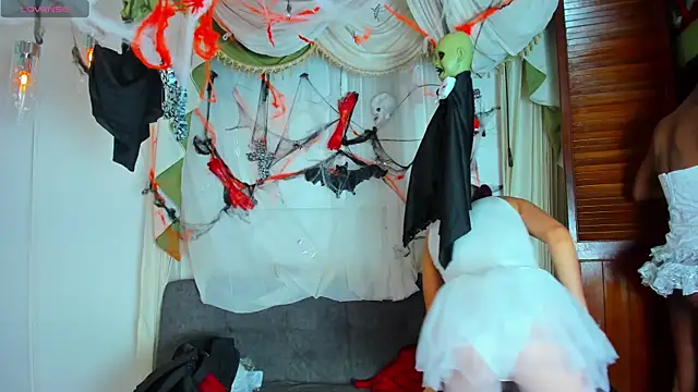 madams worker online show from October 30, 3:53 pm