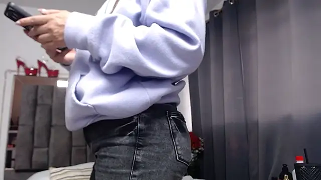 Salmma Milf online show from June 19, 11:49 am