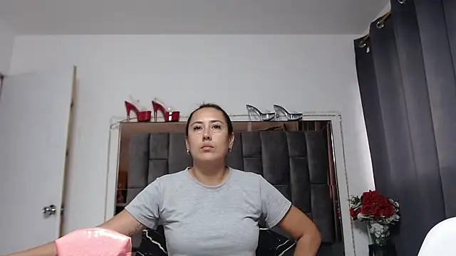 Salmma Milf online show from July 9, 11:53 am