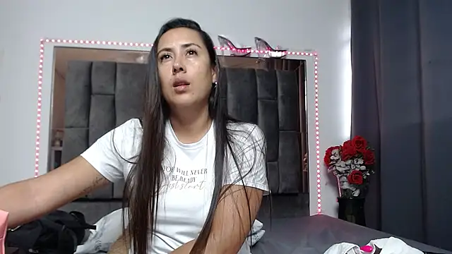 Salmma Milf online show from March 26, 11:41 am