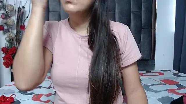 Salmma Milf online show from December 20, 11:35 am