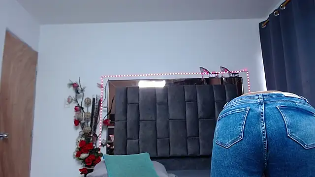 Salmma Milf online show from February 20, 11:56 am