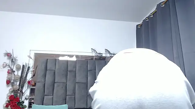 Salmma Milf online show from February 12, 12:05 pm