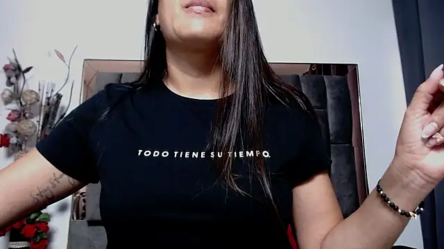 Salmma Milf online show from January 15, 11:35 am