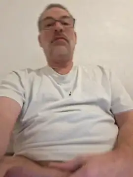 Mikadu95 online show from December 4, 5:01 pm