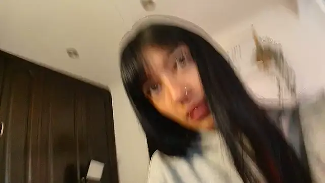  TiniWild online show from November 19, 12:49 pm