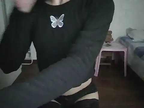 yvessblue online show from October 15, 1:59 am