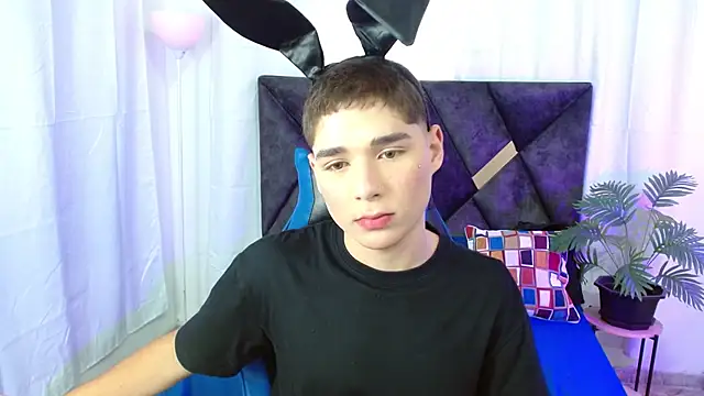 Mattass18 online show from October 31, 1:30 pm