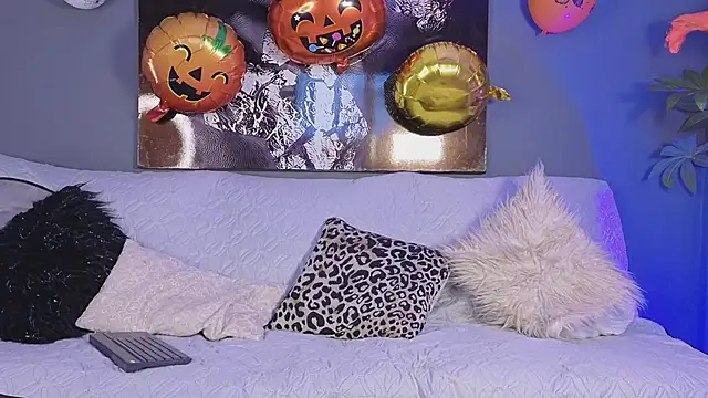 celestesecrett online show from November 3, 6:11 pm