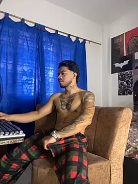 Snapshot of Kylian_Alessandro chatting on October 21, 12:04 pm Kylian Alessandro online show from October 21, 12:04 pm