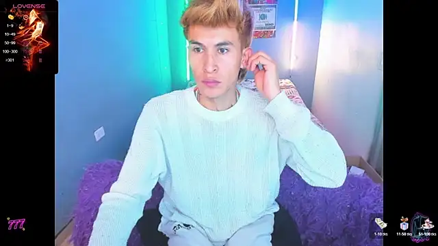 Latin boysxxxx online show from April 15, 11:05 pm