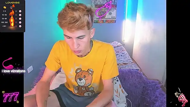 Latin boysxxxx online show from March 29, 2:02 am