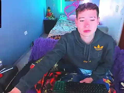 Latin boysxxxx online show from February 15, 2:45 am