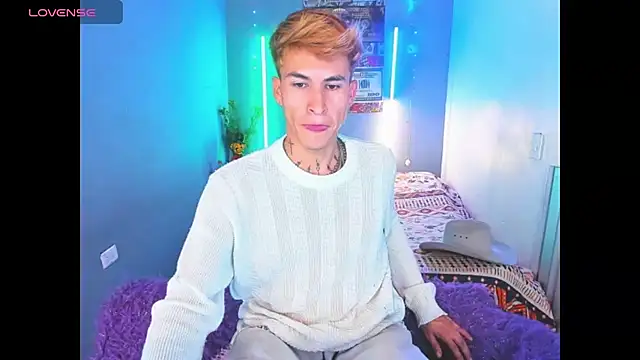 Latin boysxxxx online show from March 10, 2:59 am