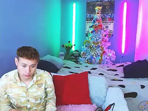 Snapshot of Latin_boysxxxx chatting on November 27, 11:38 pm Latin boysxxxx online show from November 27, 11:38 pm